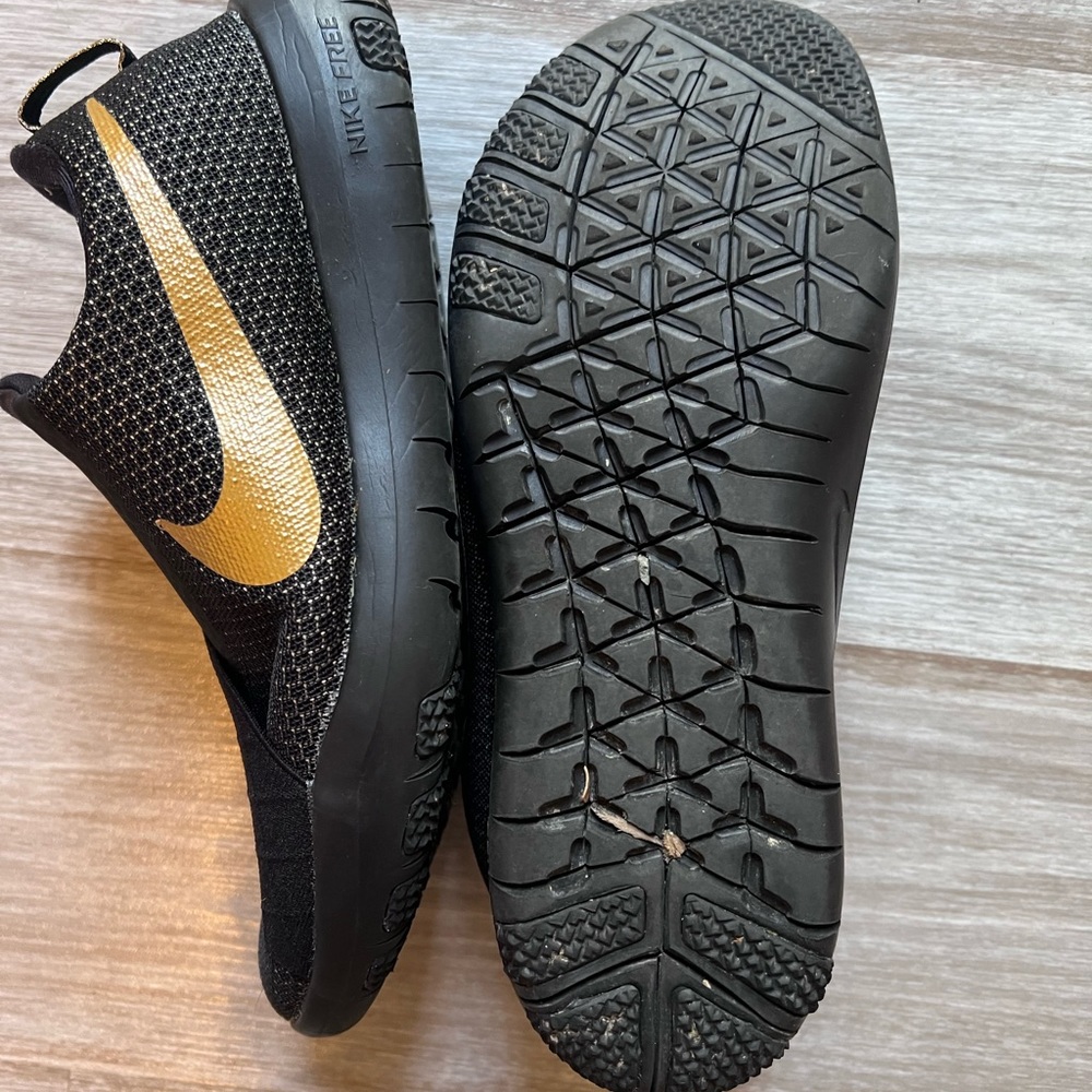 Nike water sneakers